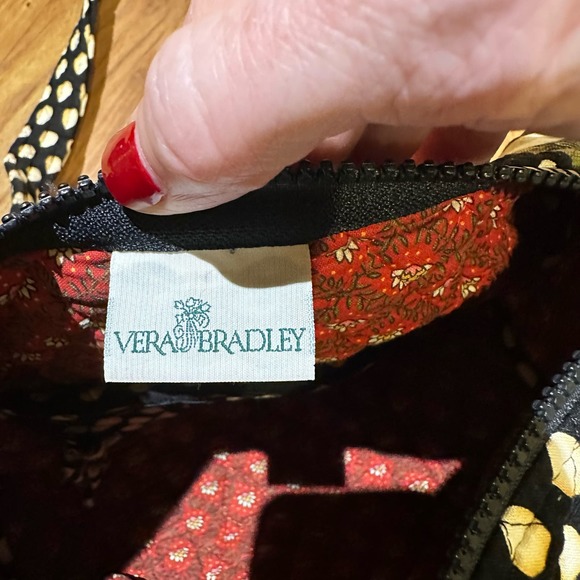 Vera Bradley Women’s Black Chicken Egg Quilted Handbag Purse Collectible - Picture 5 of 13